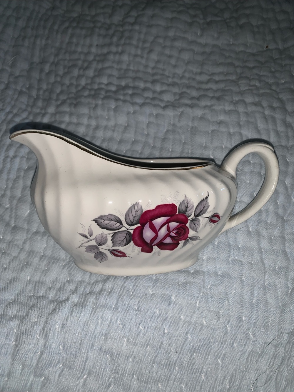 Royal Wessex Ironstone Gravy Boat - RED VELVET